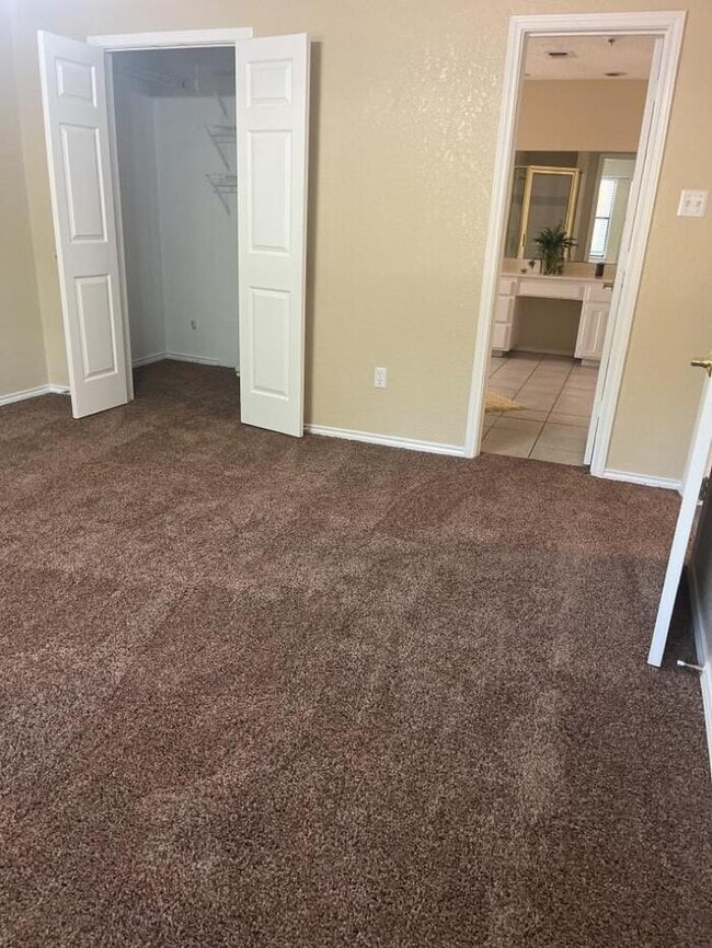 Building Photo - 6302 Meadowmere Ln