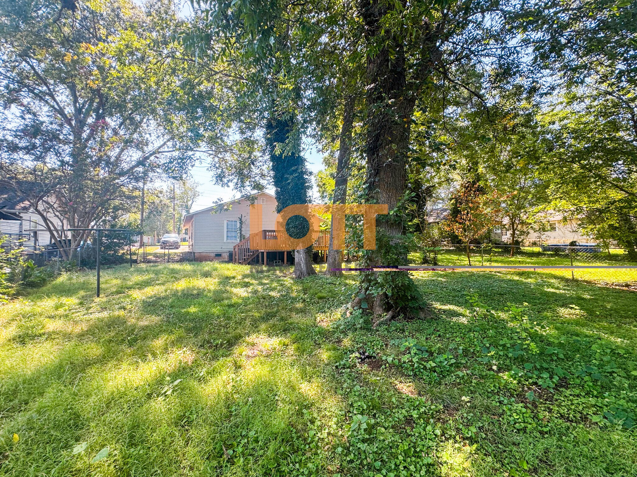 Building Photo - 16 Highlawn Ave