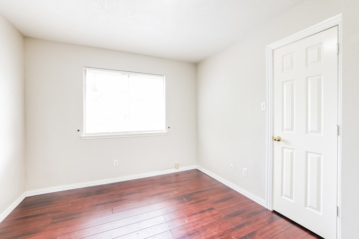 Building Photo - 326 Dunford Ct