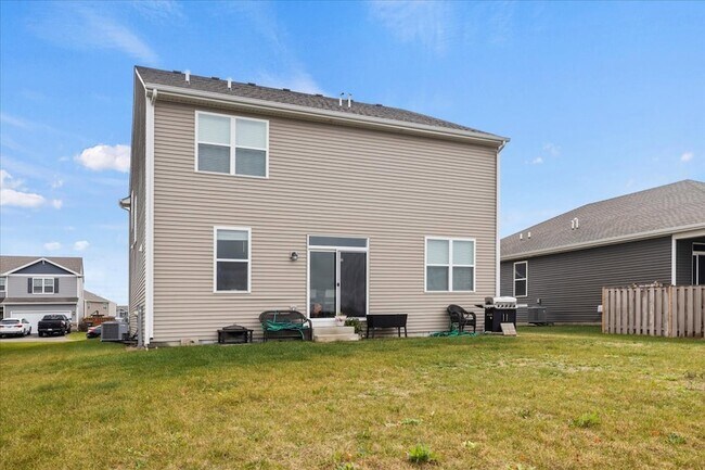 Building Photo - 1596 Dublin Dr