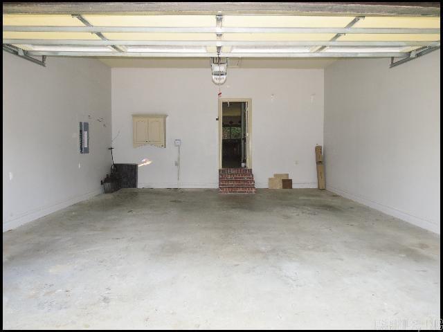 Building Photo - 21 Commentry Dr