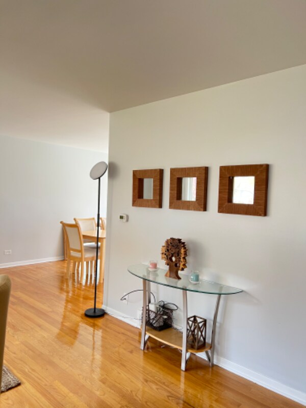 Building Photo - 510 Lasalle St