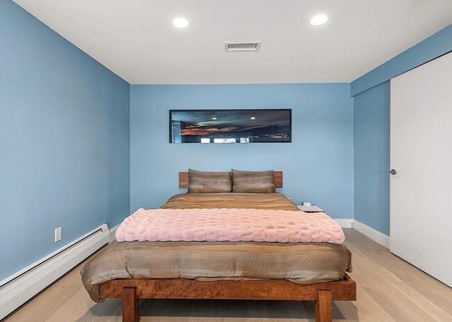 Building Photo - 37 Beverly Rd