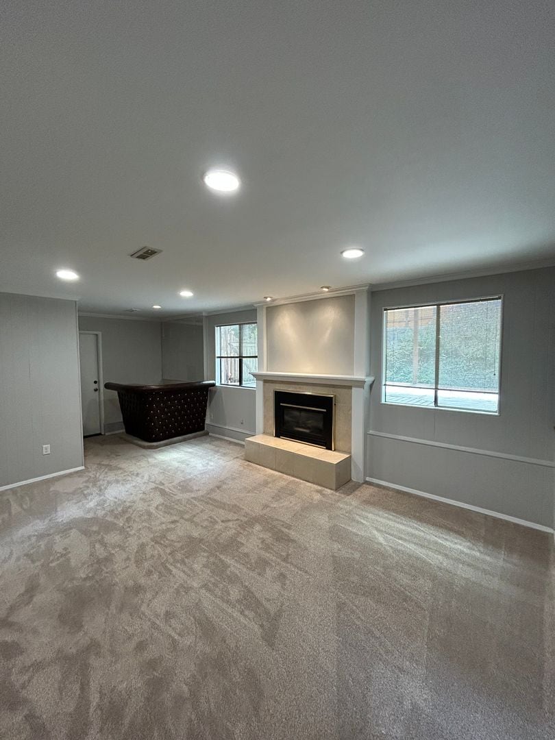 Building Photo - Charming Bellevue Home With Flexible Lease...