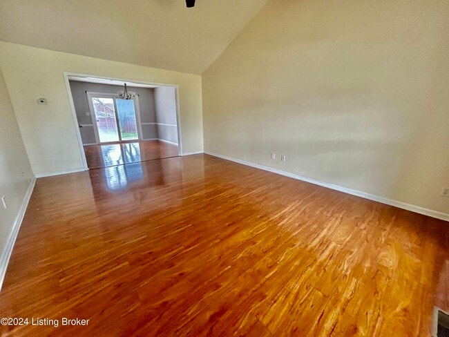 Building Photo - 5009 Cronin Dr