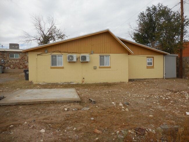 Building Photo - 8316 Mercury St