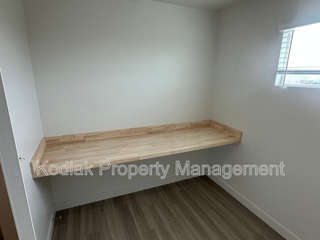 Building Photo - 1028 E Bigelow Ave