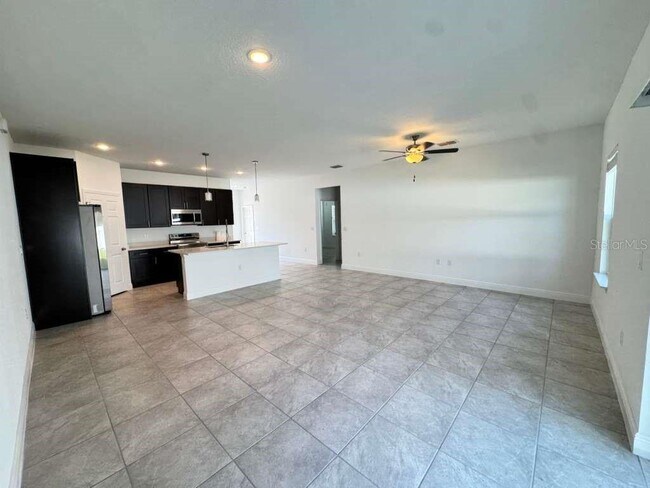 Building Photo - 769 Marion Oaks Pass