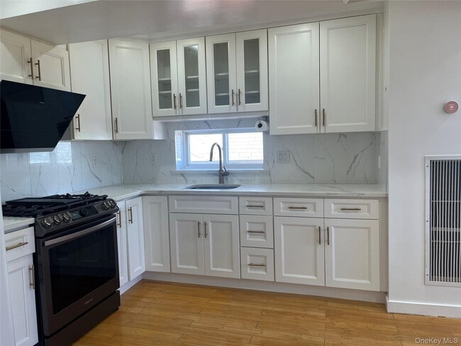 Building Photo - 43-12-43157 157th St