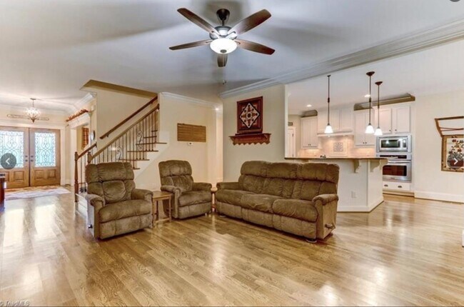 Building Photo - 8706 Invershield Ct