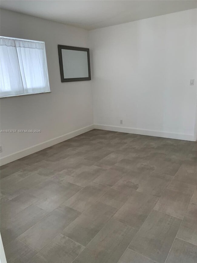 Building Photo - 4411 W Broward Blvd