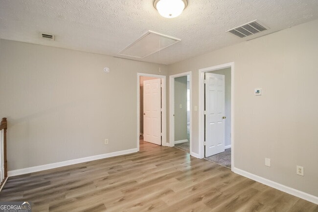 Building Photo - 4408 Jacobs Dr SW