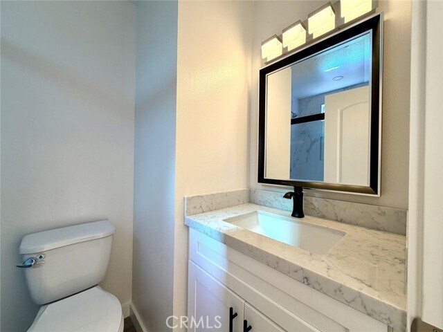 Building Photo - 620 S Lake St