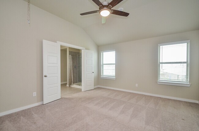 Building Photo - 2511 Shining Spur Ct