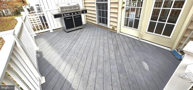 Building Photo - 7228 Fair Oak Dr