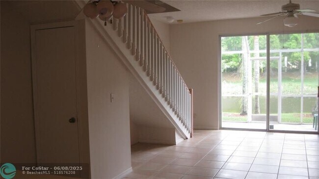 Building Photo - 1348 Veracruz Ln