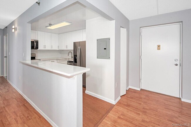 Building Photo - 123 Mamaroneck Ave