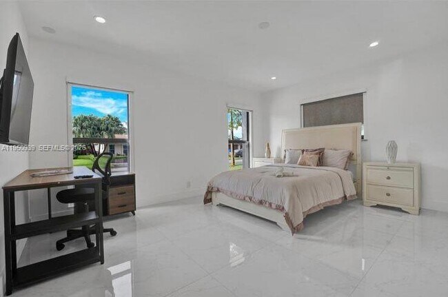 Building Photo - 5140 N 37th St