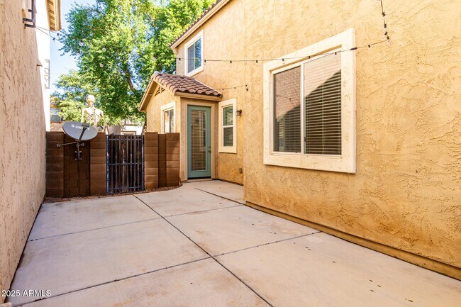 Building Photo - 4287 E Tyson St