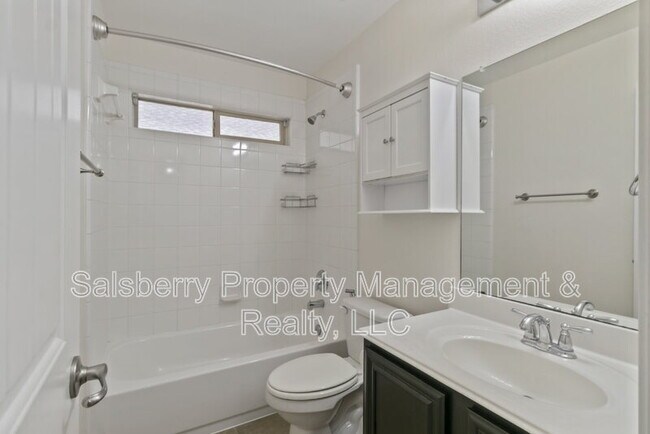 Building Photo - 504 Byron Nelson Dr