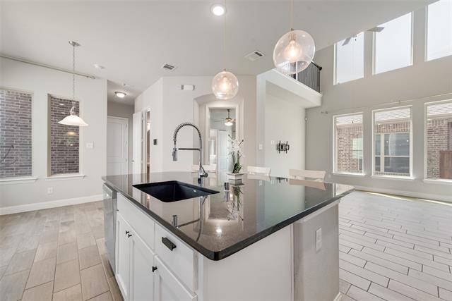 Building Photo - 8234 Zoysia Ln