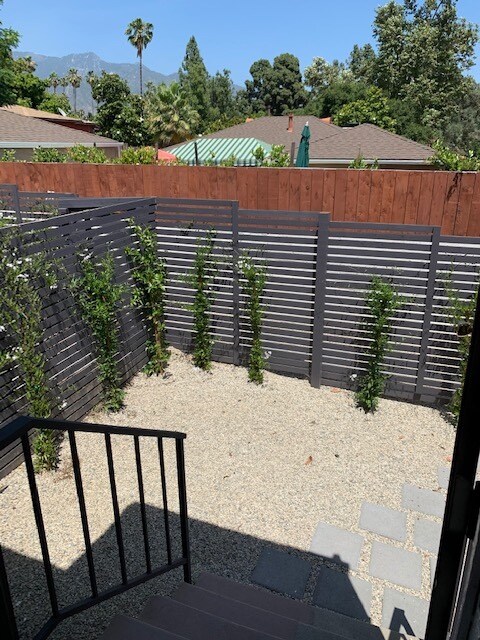Private Patios - 629 Prescott St