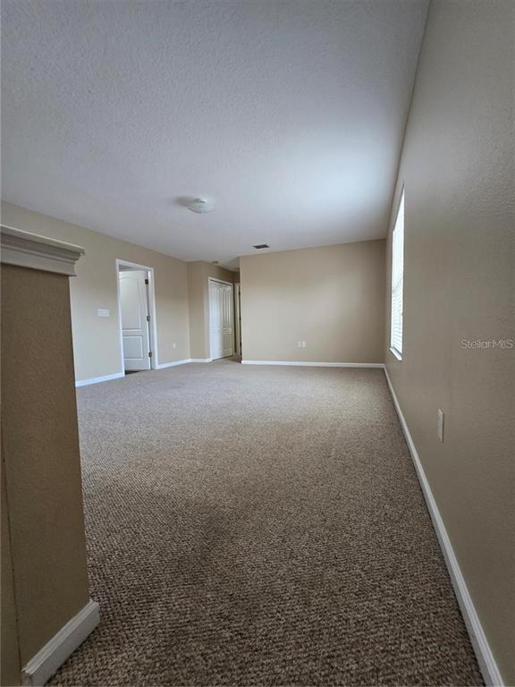 Building Photo - 13613 Larsen Ln