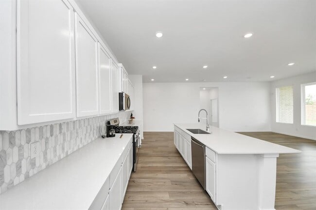 Building Photo - 13407 Harbor Pt Dr