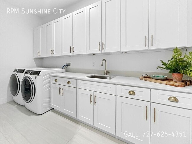 Building Photo - 326 129th Ave E