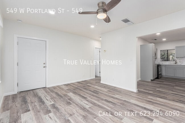 Building Photo - 549 W Portland St