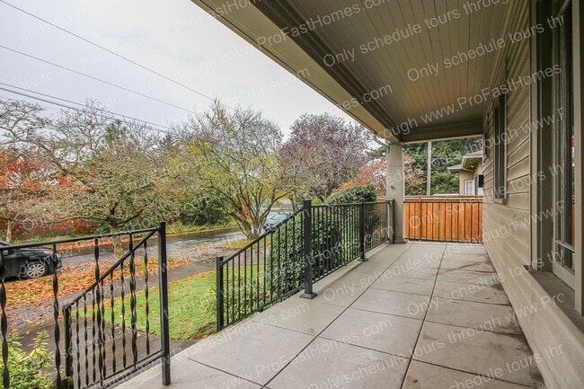 Building Photo - 5934 N Missouri Ave