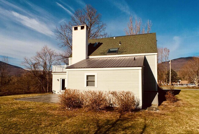 Building Photo - 122 High Meadow Way