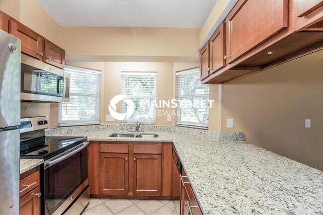 Building Photo - 3 Bedroom Pet-Friendly Home in Ellenton, FL with Main Street Renewal