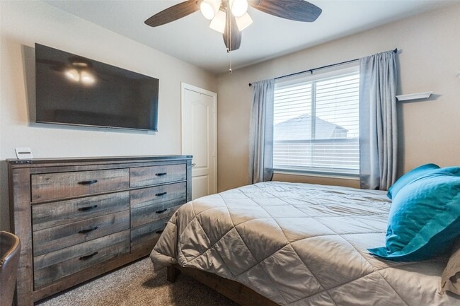 Building Photo - 3805 Orleans Way