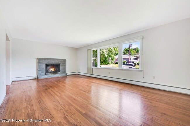 Building Photo - 107 Carteret Dr