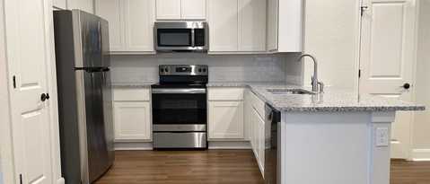 Building Photo - 2222 Sandlewood Cv