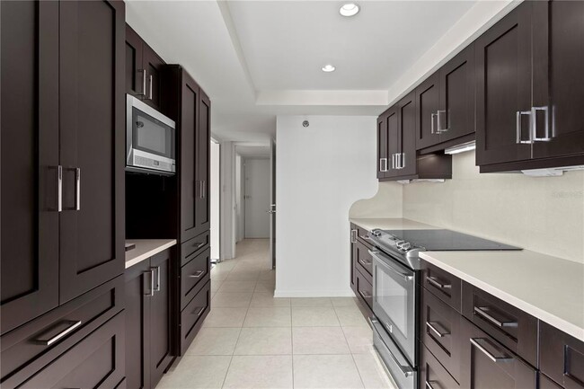 Building Photo - 3301 Bayshore Blvd