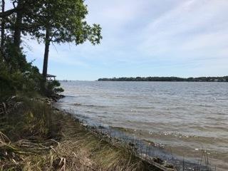 Building Photo - 631 Nelson Point Rd