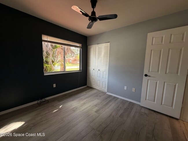 Building Photo - 1256 Dawn St NE