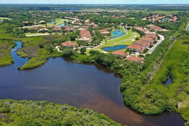 Building Photo - 9411 Discovery Terrace