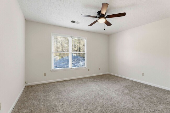 Building Photo - 4BR Home Across from Braelinn Elementary in Peachtree City