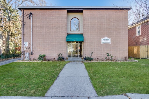 Building Photo - Shiawassee Apartments