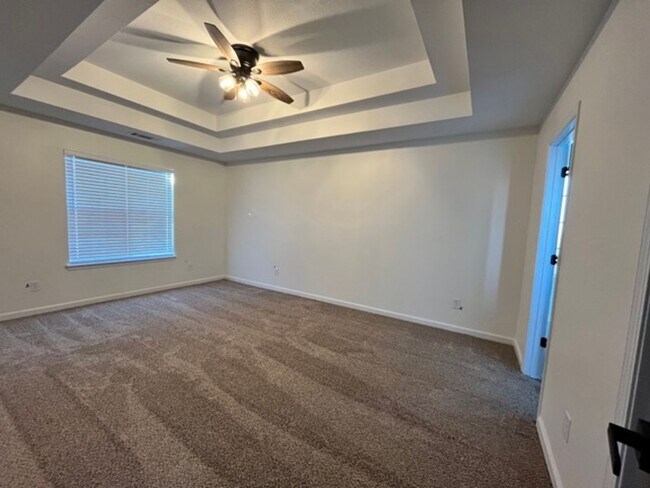 Building Photo - 204 Franklin Sq - Beautifully Updated Home in Bonaire
