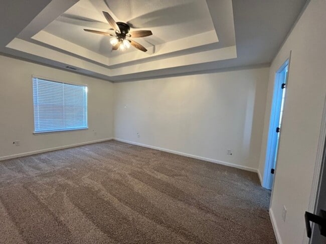 Building Photo - ***MOVE-IN SPECIAL*** $500 OFF *** Beautif...