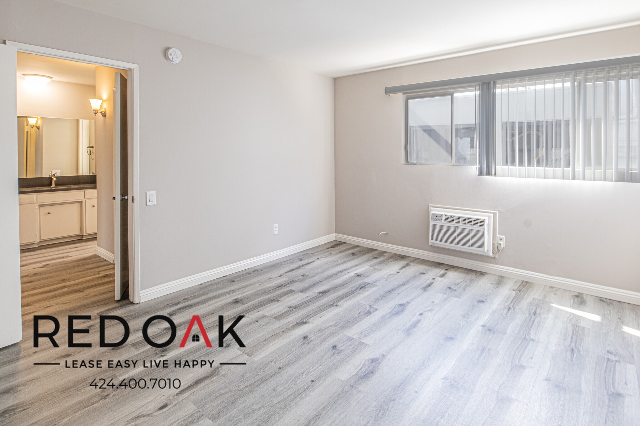 Building Photo - 4433 Colbath Ave