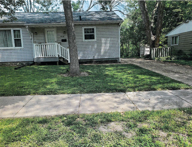 Building Photo - Cute 3 bedroom house in Iowa City