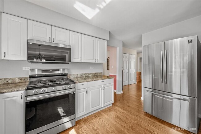 Building Photo - 39867 N Harbor Ridge Dr