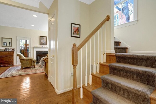 Building Photo - 5257 Bessley Pl