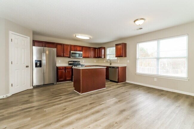 Building Photo - 265 Redding Ridge