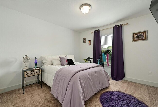 Building Photo - 2200 Capulet St